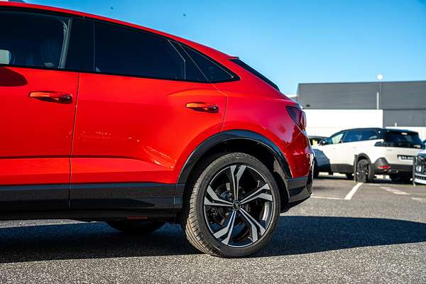 2025 Audi Q3 40 TFSI S line F3