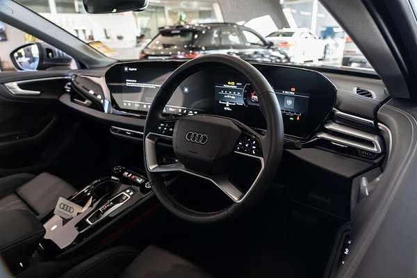 2025 Audi A5 TFSI 150kW S line B10