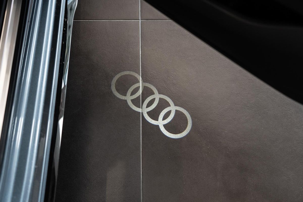 2025 Audi A5 TFSI 150kW S line B10