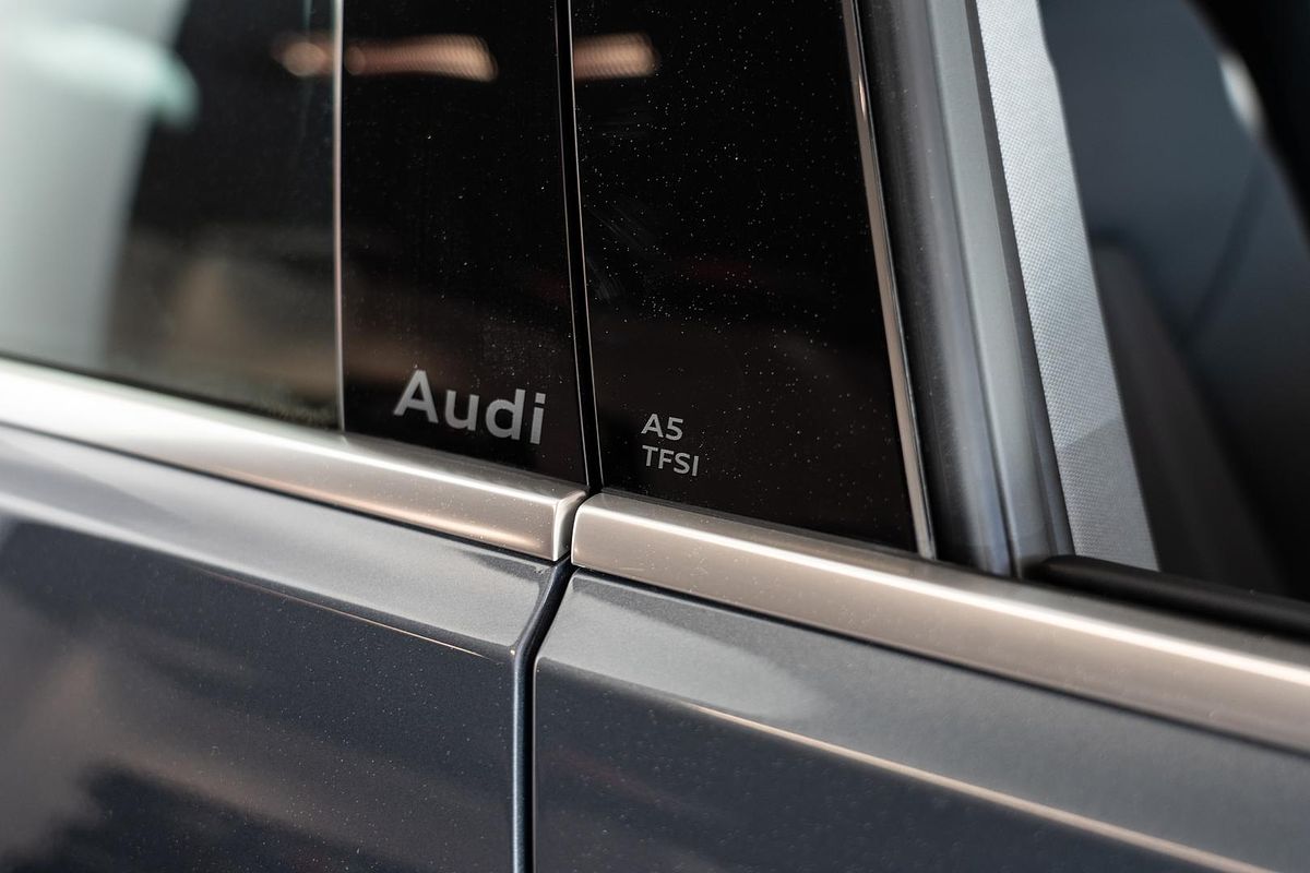 2025 Audi A5 TFSI 150kW S line B10