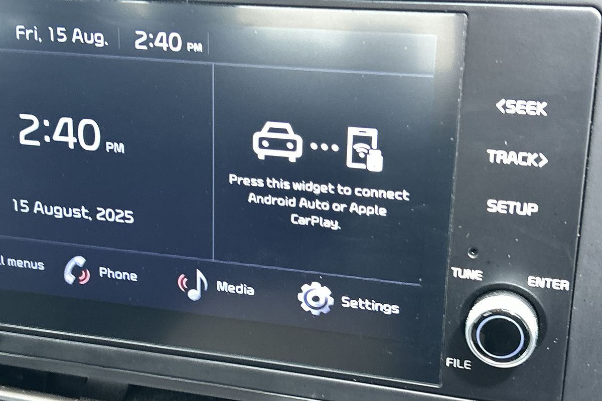 2023 Kia Carnival S KA4
