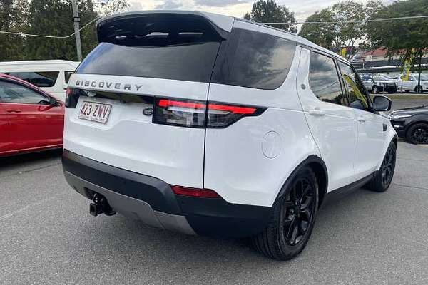 2017 Land Rover Discovery TD4 SE Series 5