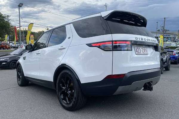 2017 Land Rover Discovery TD4 SE Series 5