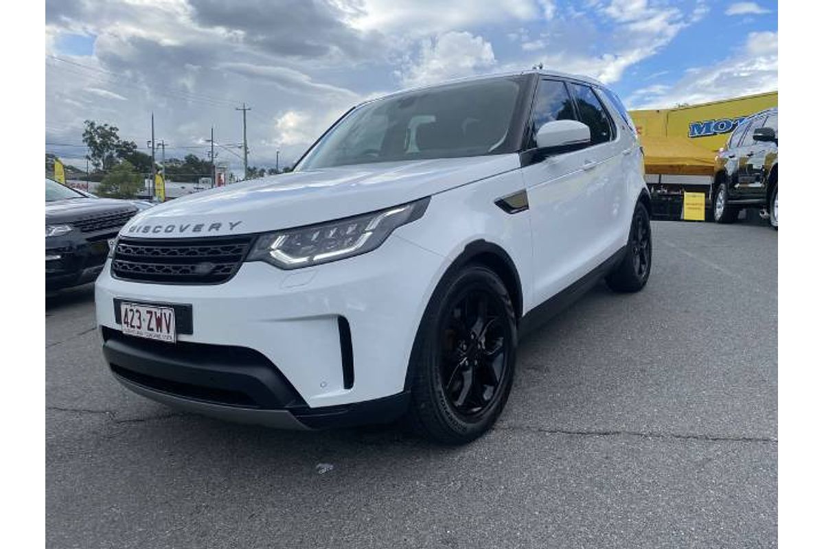 2017 Land Rover Discovery TD4 SE Series 5