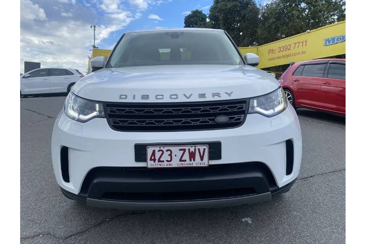 2017 Land Rover Discovery TD4 SE Series 5