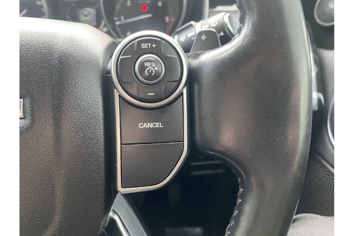 2017 Land Rover Discovery TD4 SE Series 5