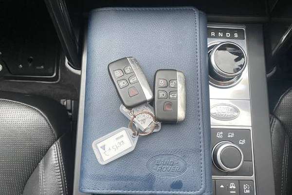 2017 Land Rover Discovery TD4 SE Series 5