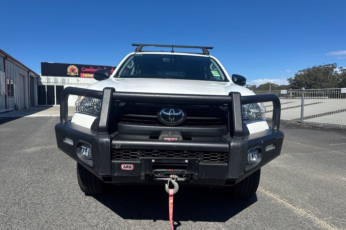 2020 Toyota Hilux SR GUN126R 4X4