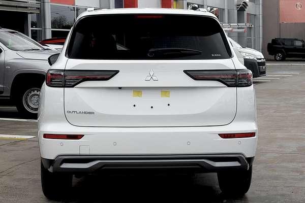 2025 Mitsubishi Outlander LS ZM
