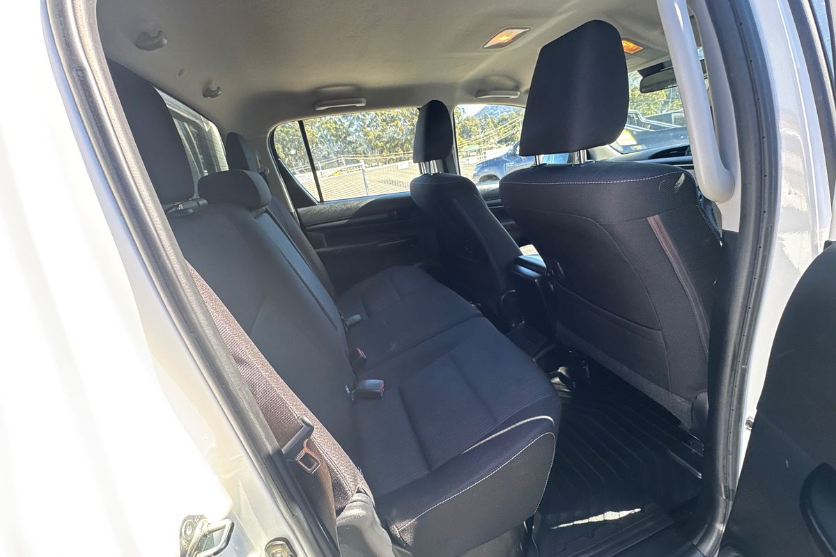 2020 Toyota Hilux SR GUN126R 4X4
