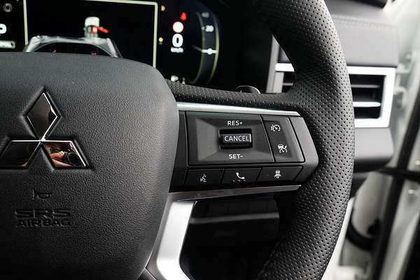 2025 Mitsubishi Outlander LS ZM