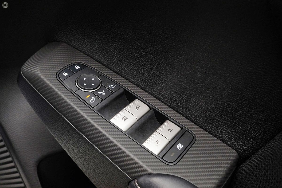 2025 Mitsubishi Outlander LS ZM