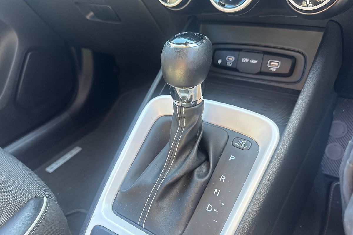 2023 Hyundai Venue Elite QX.V5