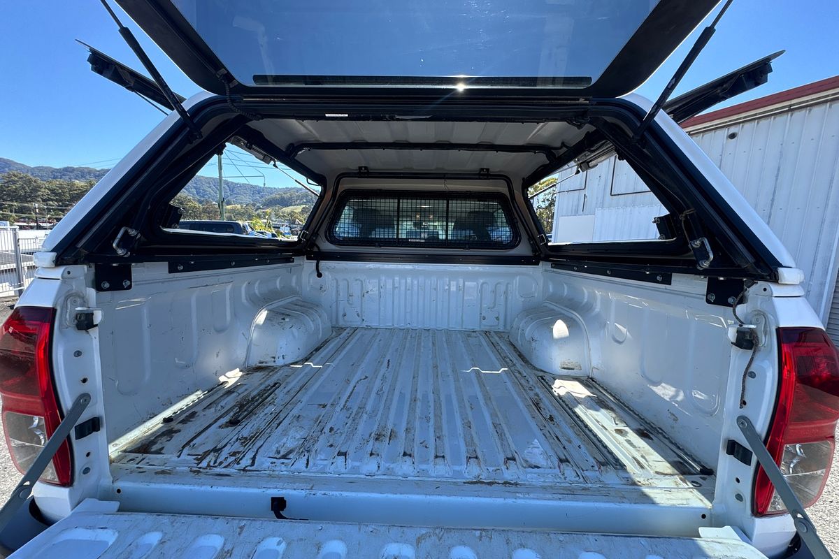 2020 Toyota Hilux SR GUN126R 4X4