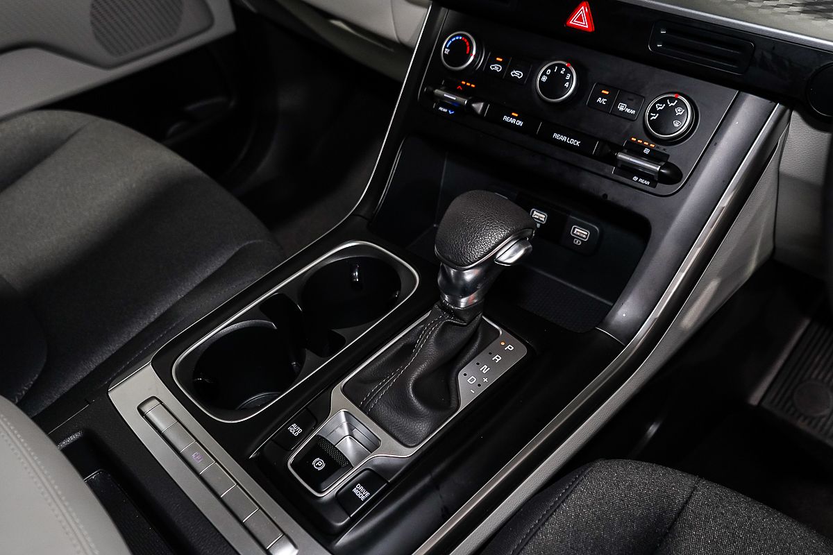 2024 Kia Carnival S KA4