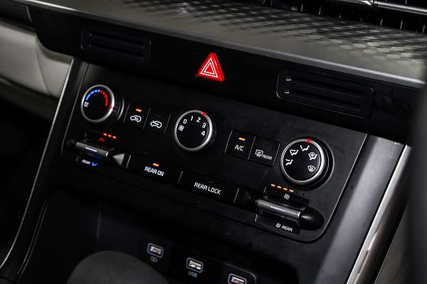 2024 Kia Carnival S KA4