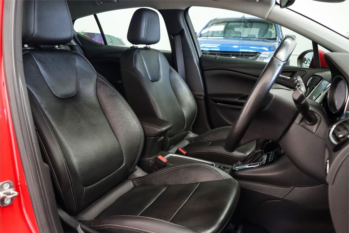 2017 Holden Astra RS-V BK