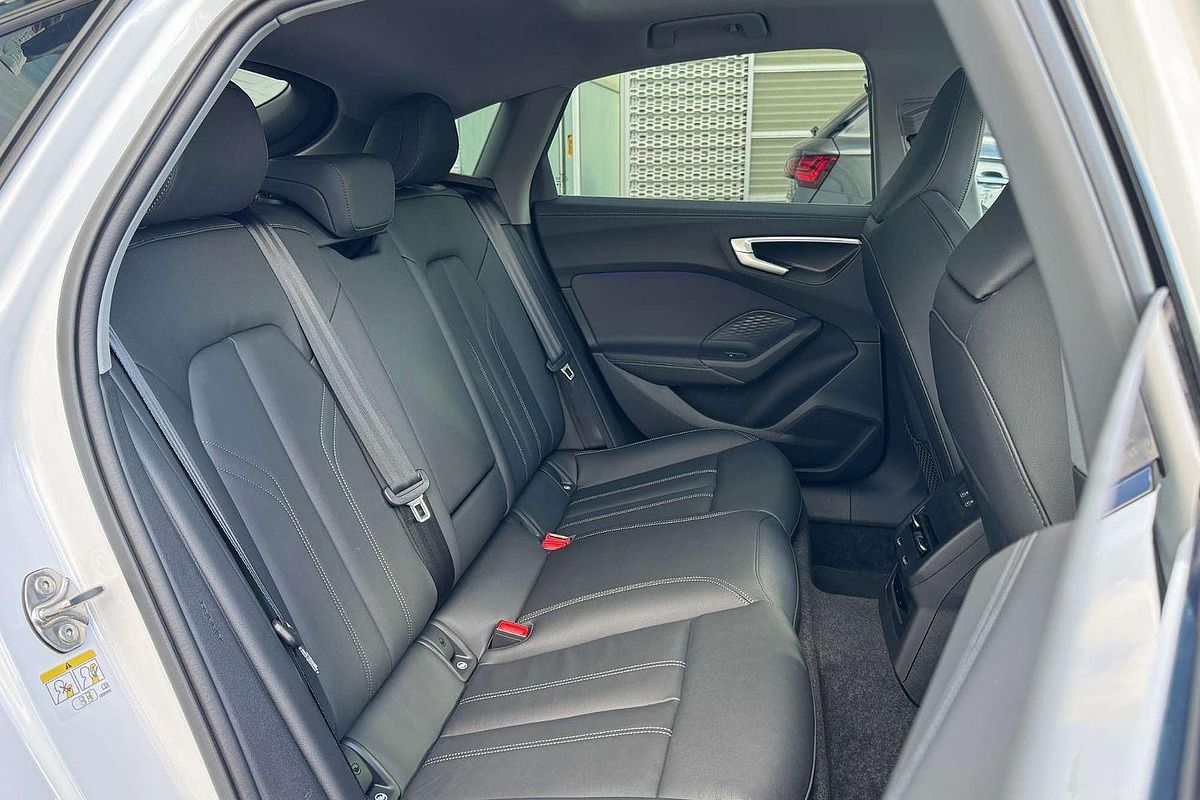 2025 Audi A5 TFSI 150kW S line B10