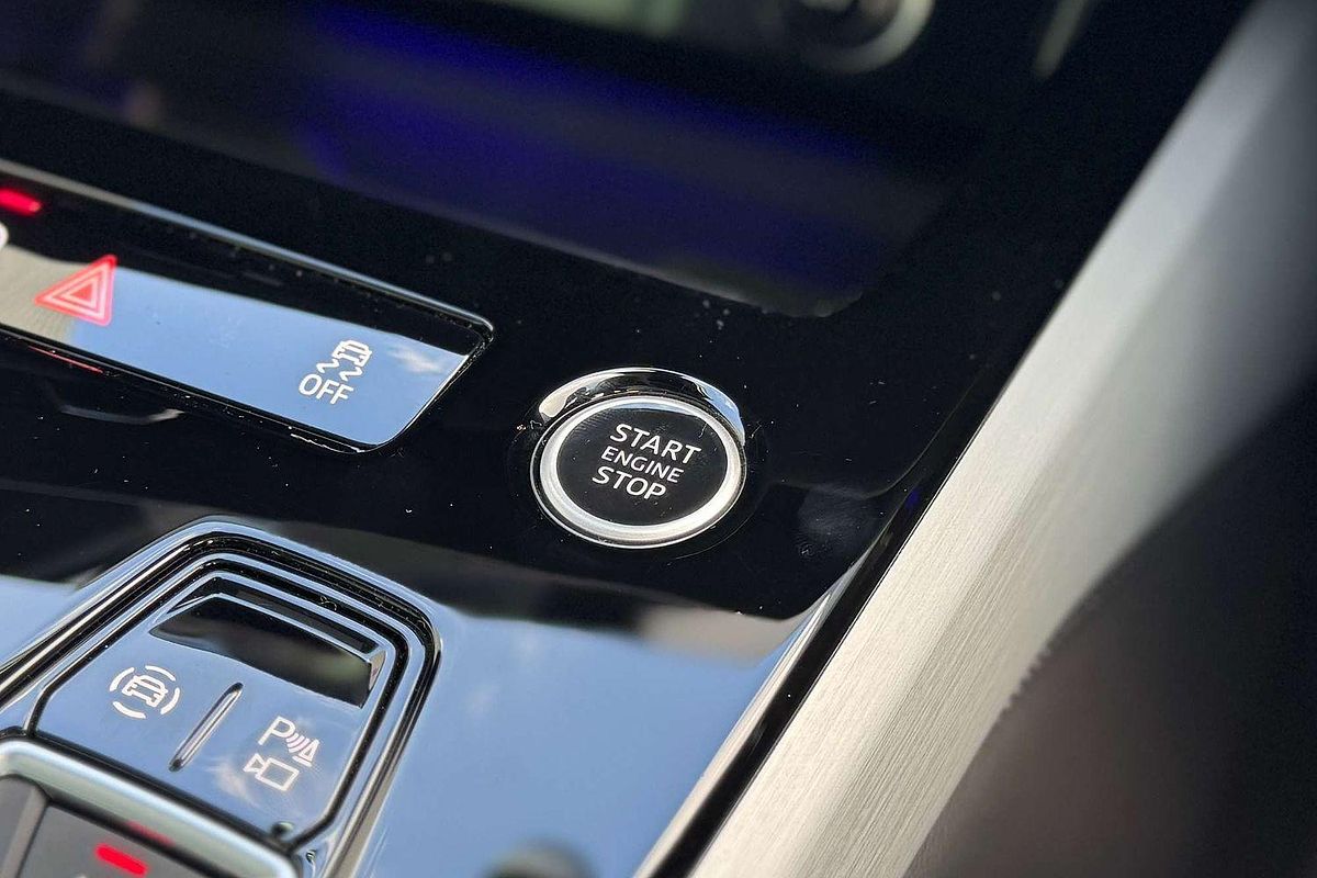2025 Audi A5 TFSI 150kW S line B10