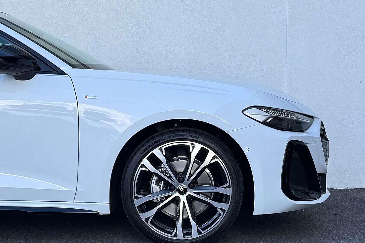 2025 Audi A5 TFSI 150kW S line B10