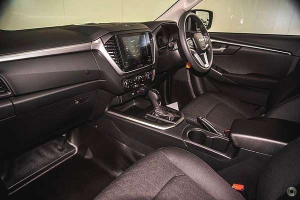 2025 Isuzu D-MAX LS-M 4X4