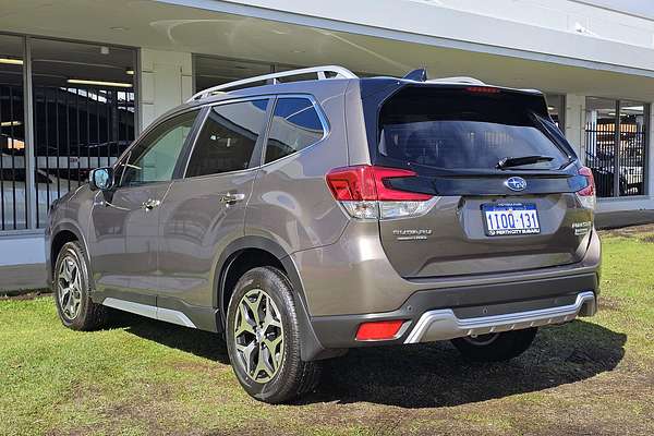2024 Subaru Forester Hybrid L S5