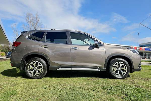 2024 Subaru Forester Hybrid L S5