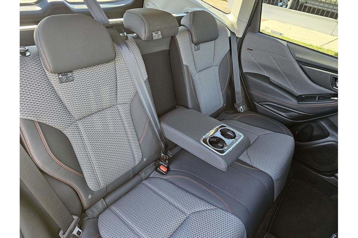 2025 Subaru Forester 2.5i Sport S5