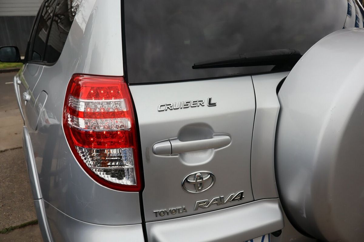 2009 Toyota RAV4 Cruiser L ACA33R