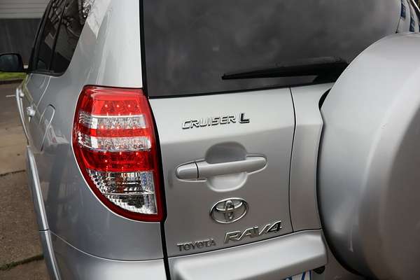 2009 Toyota RAV4 Cruiser L ACA33R