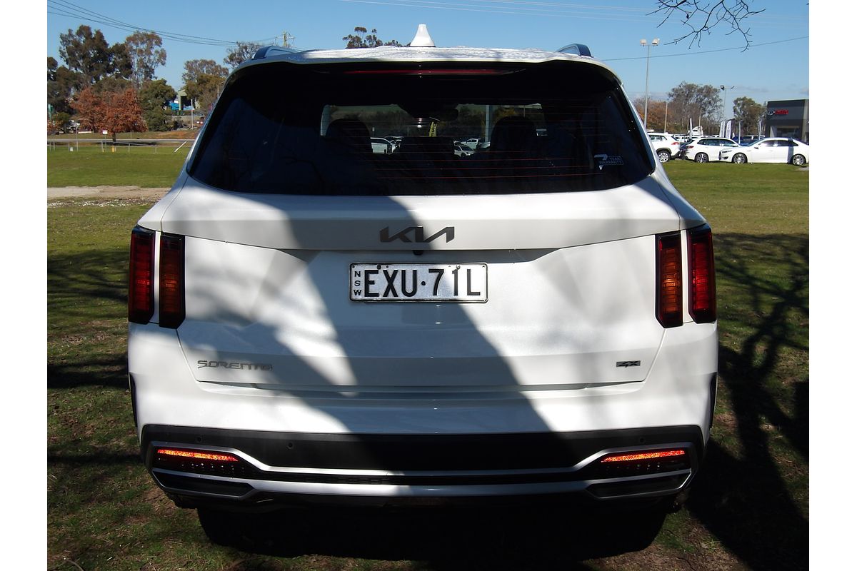 2022 Kia Sorento Sport MQ4