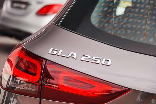 2022 Mercedes-Benz GLA-Class GLA250 H247