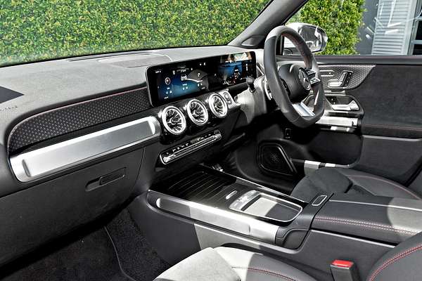 2024 Mercedes-Benz GLB-Class GLB200 X247