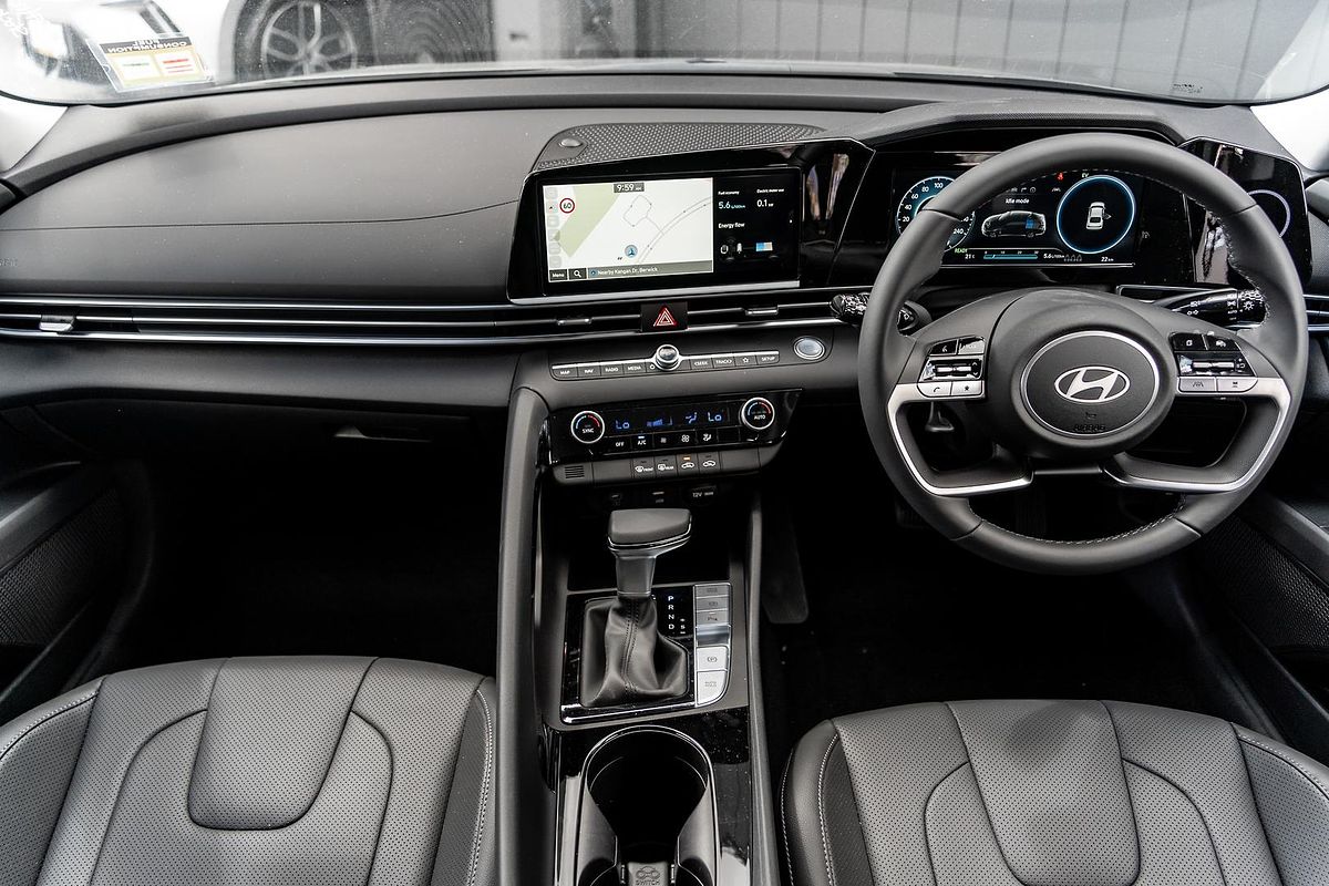 2025 Hyundai i30 Elite Hybrid CN7.V2