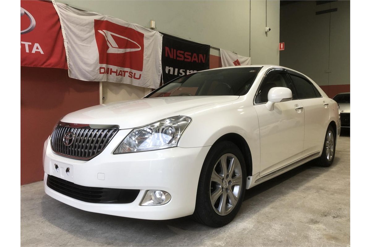 2009 Toyota Crown Majesta URS206