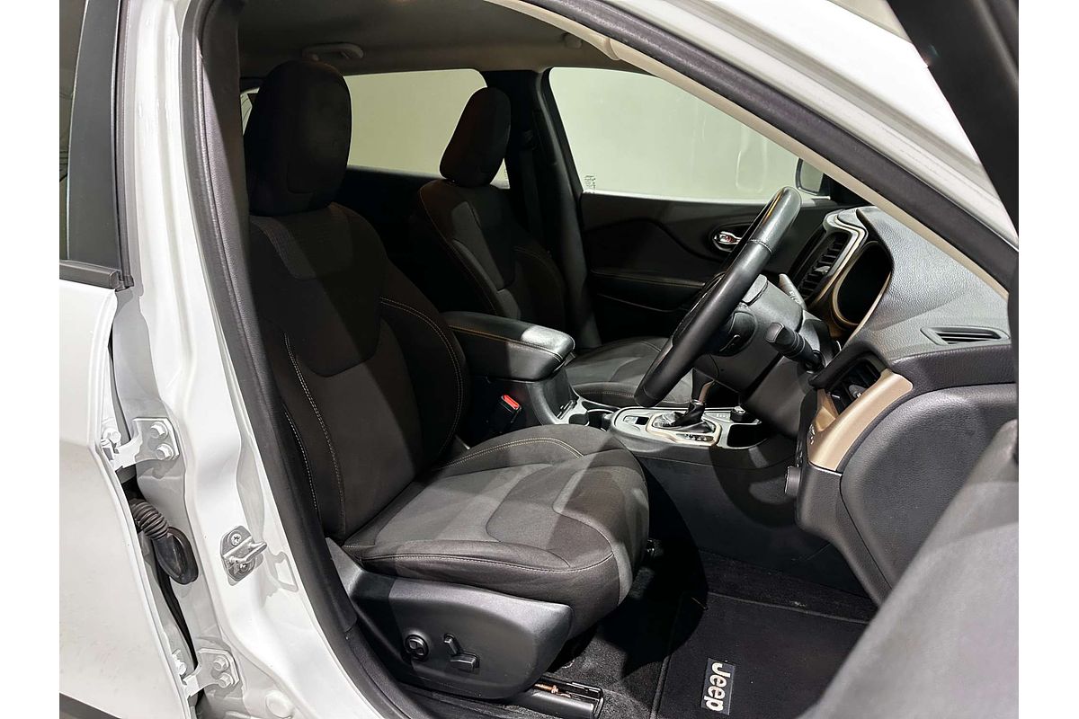 2015 Jeep Cherokee Blackhawk KL