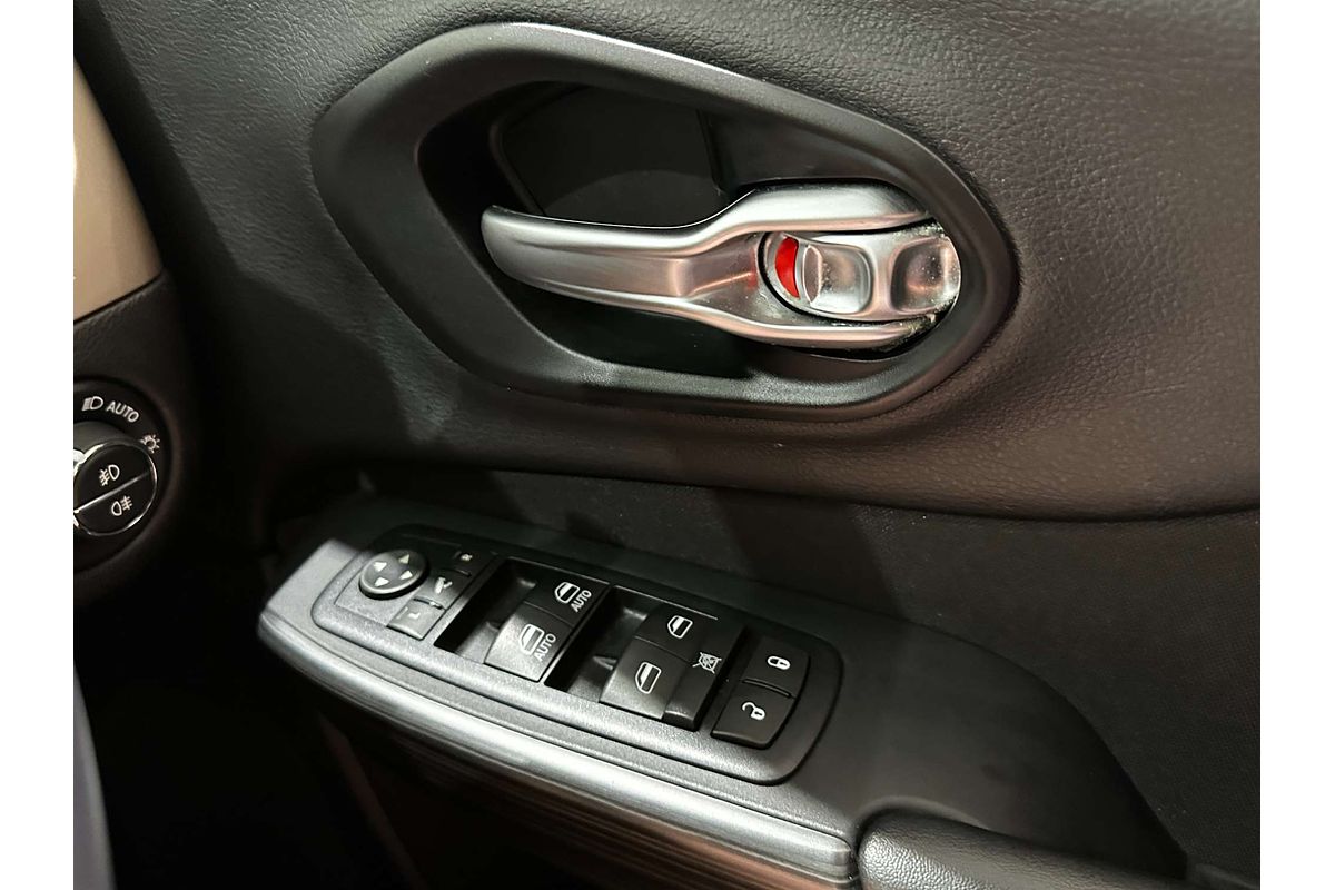 2015 Jeep Cherokee Blackhawk KL