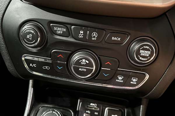 2015 Jeep Cherokee Blackhawk KL