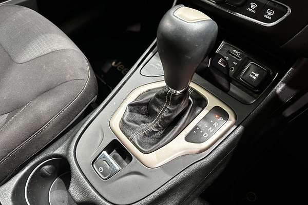 2015 Jeep Cherokee Blackhawk KL