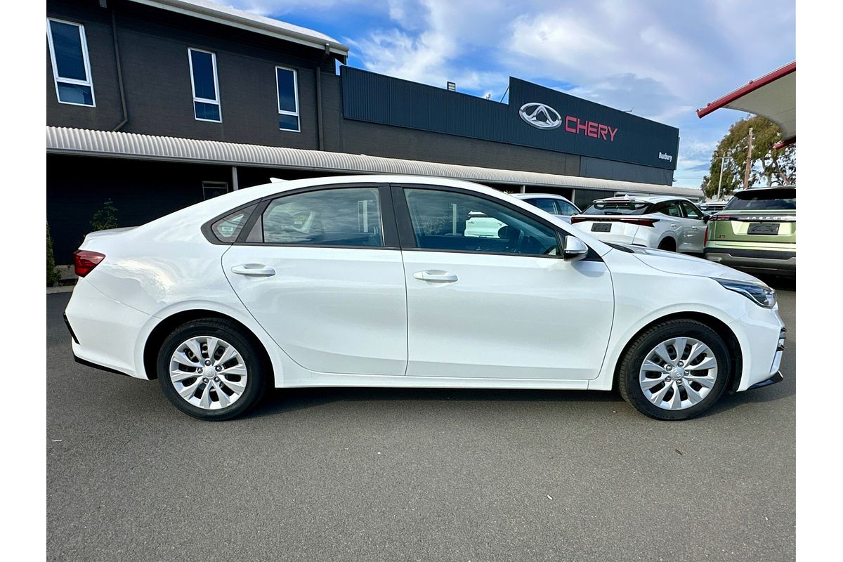 2017 Kia Cerato S YD
