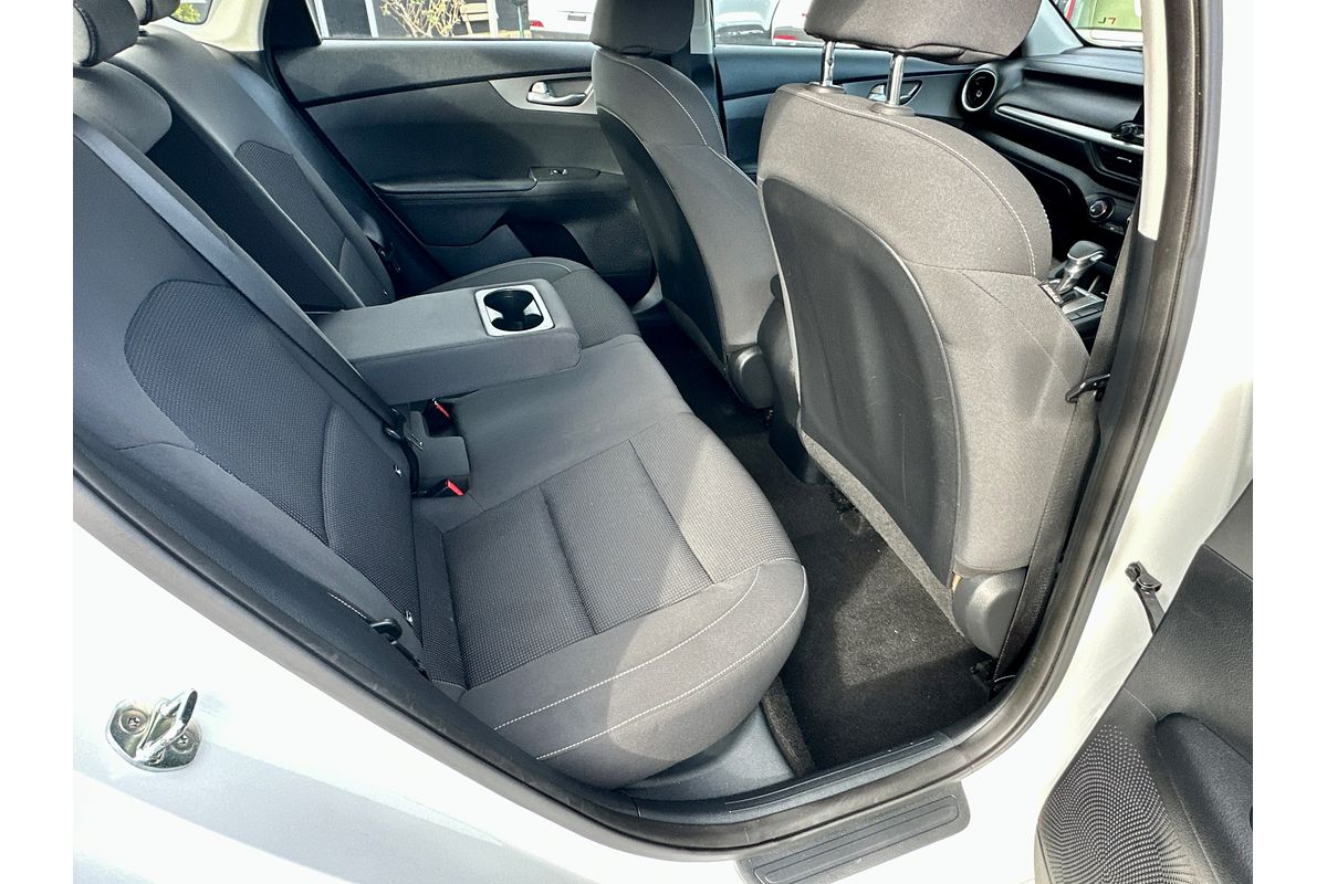 2017 Kia Cerato S YD