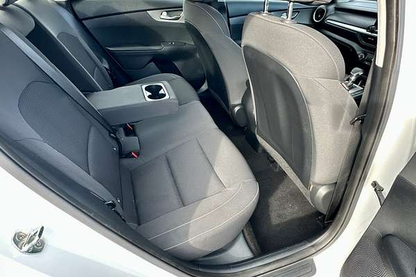 2017 Kia Cerato S YD