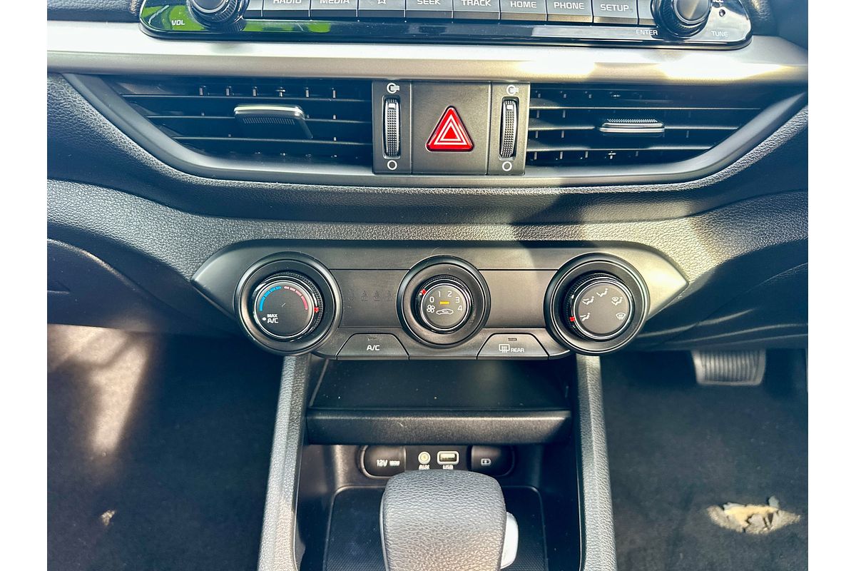 2017 Kia Cerato S YD