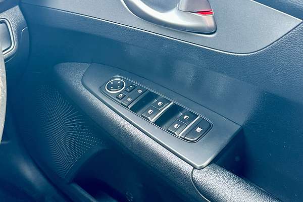 2017 Kia Cerato S YD
