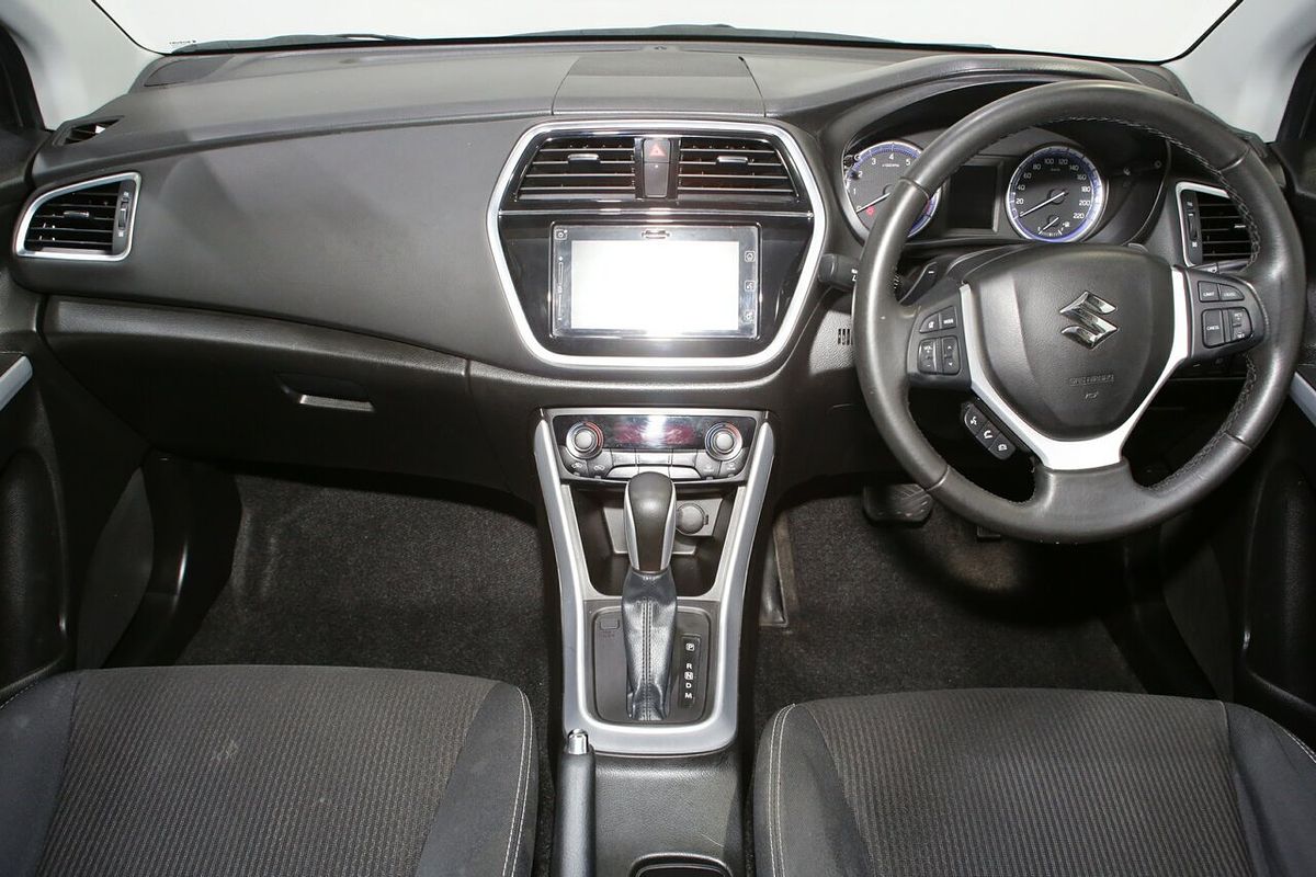 2019 Suzuki S-Cross Turbo JY