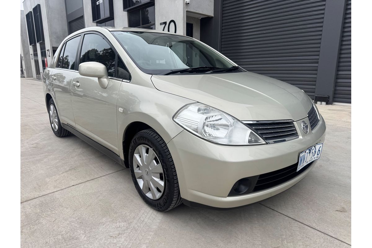 2008 Nissan Tiida ST C11