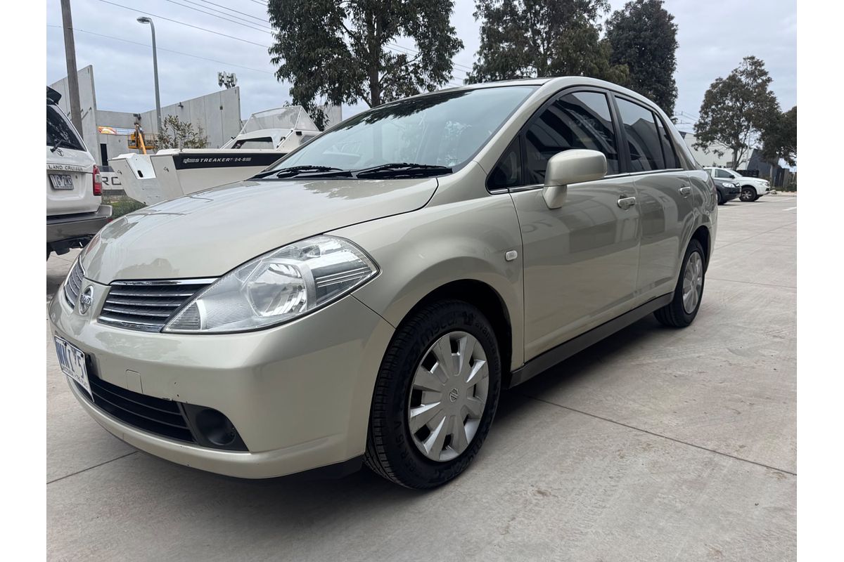 2008 Nissan Tiida ST C11