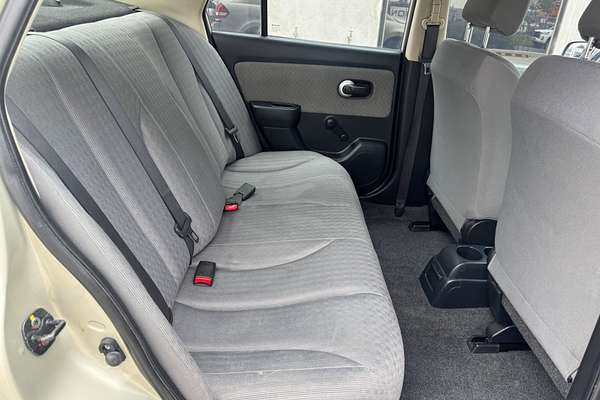 2008 Nissan Tiida ST C11