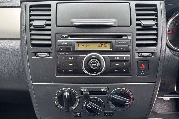 2008 Nissan Tiida ST C11