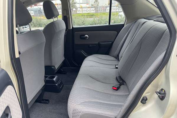 2008 Nissan Tiida ST C11